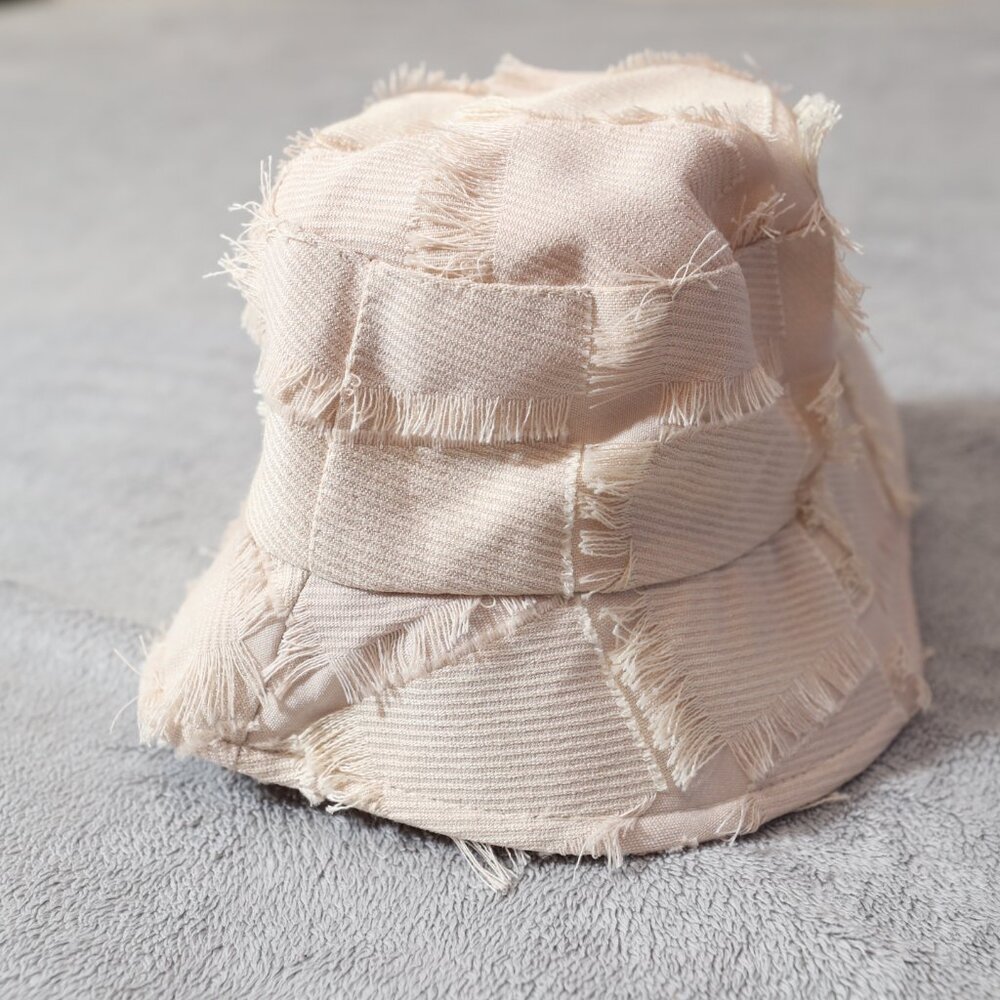 Alder Fringed Bucket Hat (58)